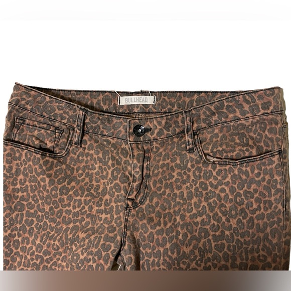 Bullhead Denim Leopard Jeans - Picture 4 of 5